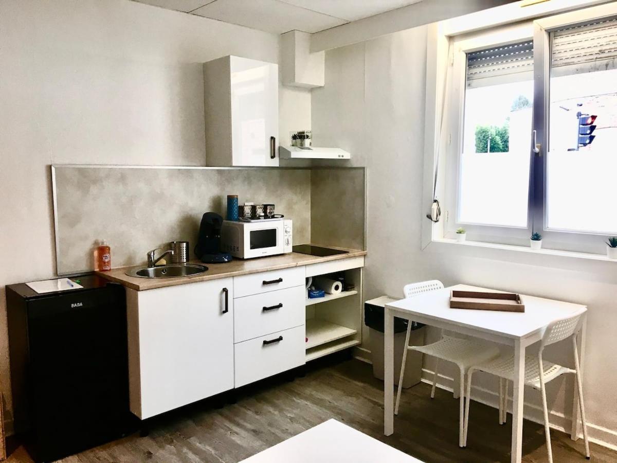 Appartement Studio proche centre, zoo et axes routiers à Maubeuge Extérieur photo