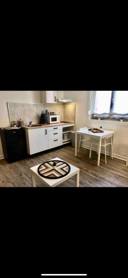 Appartement Studio proche centre, zoo et axes routiers à Maubeuge Extérieur photo